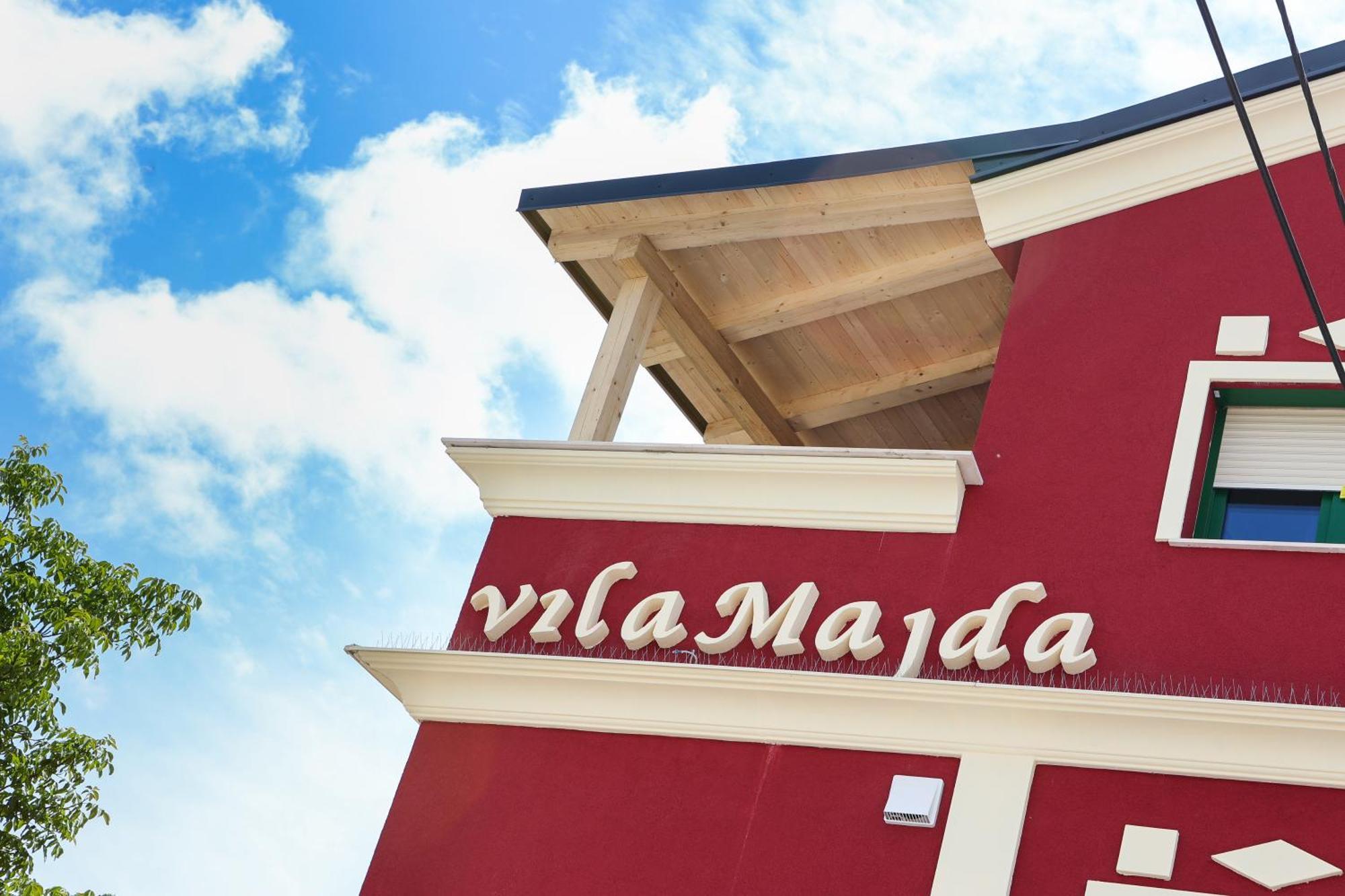 Apart Hotel Asteria Lublana Zewnętrze zdjęcie